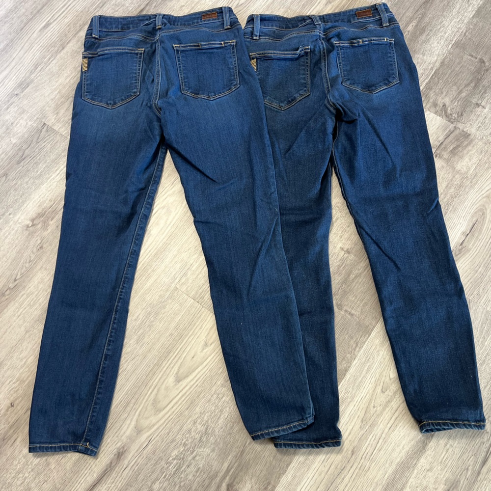 (2) PAIGE Jean bundle size 27 - Picture 7 of 7